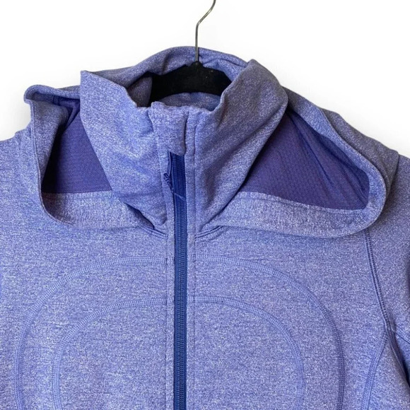 Lululemon  In Stride Hooded Jacket in Heathered Royalty - Picture 8 of 13